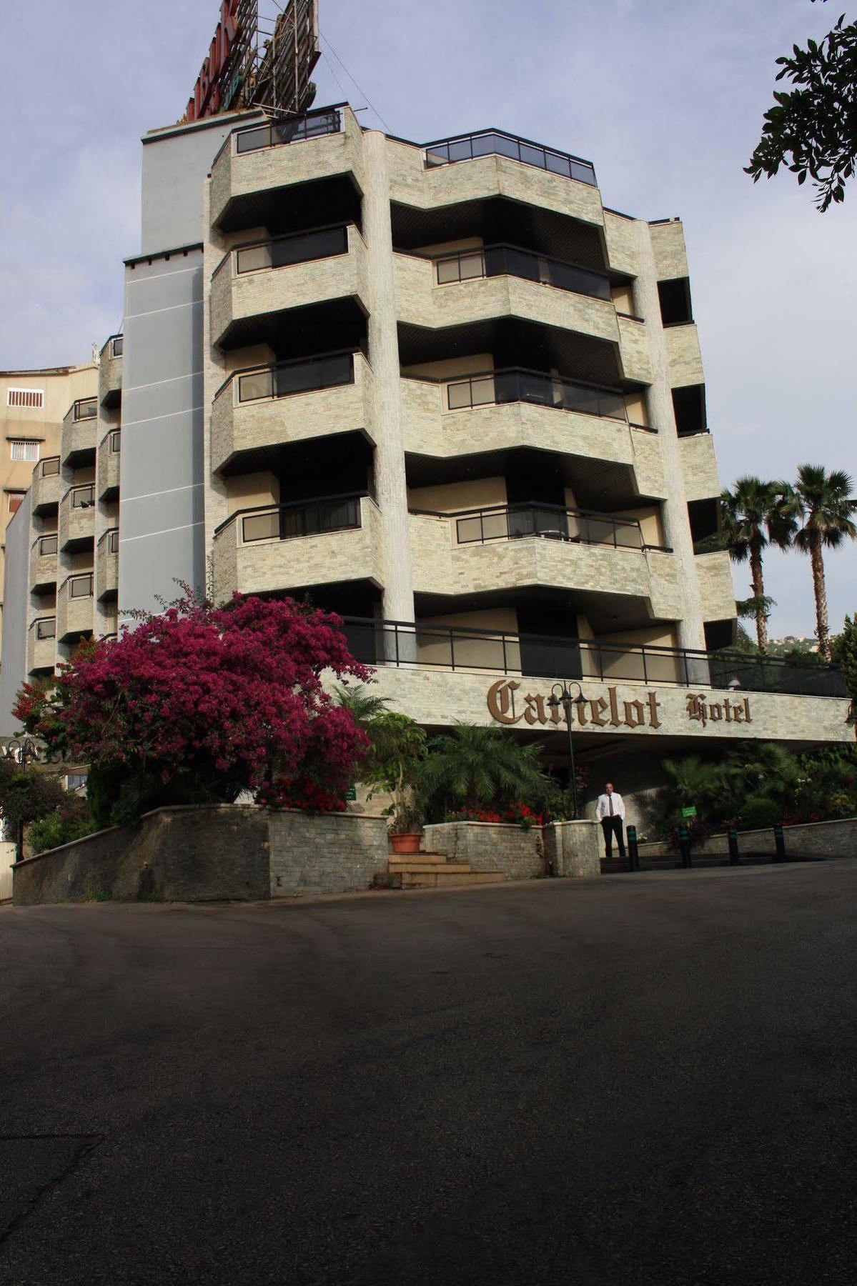 Camelot Hotel Jounieh Exteriör bild
